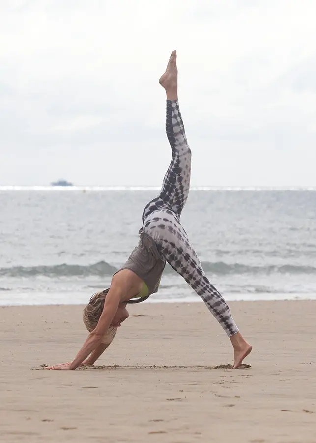 one leg raised yoga images